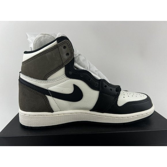 Nike Air Jordan 1 Retro High OG Dark Mocha Youth Size 4Y Sneakers 575441-105 - Picture 8 of 12